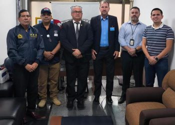 Exdiputado checo condenado por fraude es extraditado a su país