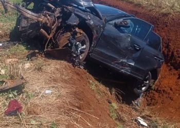 Un fuerte choque dejó dos fallecidos y varios heridos, entre ellos un niño