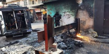 Operativo contra Comando Vermelho dejó 64 muertos, incluidos cuatro agentes