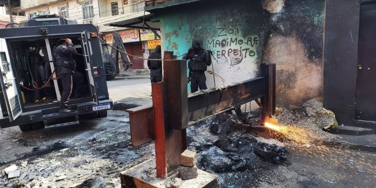 Operativo contra Comando Vermelho dejó 64 muertos, incluidos cuatro agentes