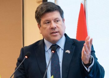 Itaipú: revisión del Anexo C sin definición ante falta de respuesta de Brasil