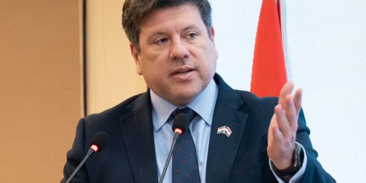 Itaipú: revisión del Anexo C sin definición ante falta de respuesta de Brasil