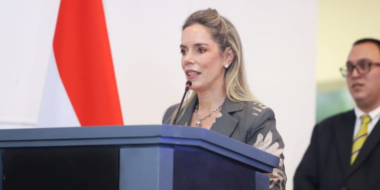 Primera Dama denunció que se siente «avasallada» en su integridad