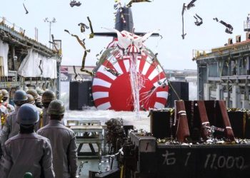 Japón promete una «reforma drástica» para fortalecer su defensa