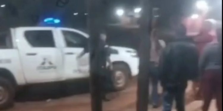 Intentó separar en una pelea y murió baleada