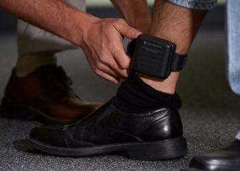 Gobierno prevé que 1.400 reos podrían beneficiarse con tobilleras electrónicas