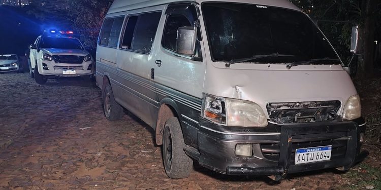 Presidente Franco: asaltan furgoneta que transportaba vasos térmicos y perfumes