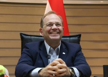 A Camilo Pérez le seduce la magnitud del desafío y en los próximos días tomará una decisión