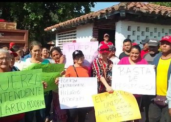 Denuncian hechos vandálicos del Clan Adorno en municipalidad de Puerto Casado