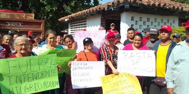 Denuncian hechos vandálicos del Clan Adorno en municipalidad de Puerto Casado