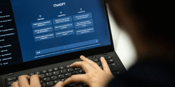 ChatGPT tiene prohibido ofrecer consejo médico, jurídico o financiero