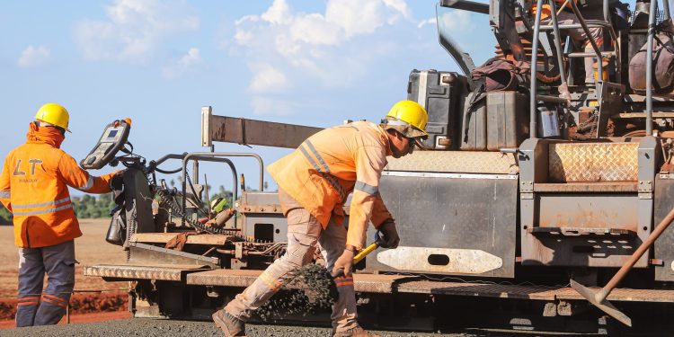 Sector de la construcción aboga por no licitar nada más hasta amortizar las deudas