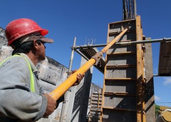 Rubro de la construcción continúa reclamando la deuda del Estado