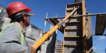 Rubro de la construcción continúa reclamando la deuda del Estado