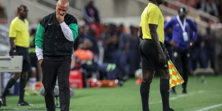 DT de Nigeria denuncia que hicieron vudú a su equipo en la tanda de penales