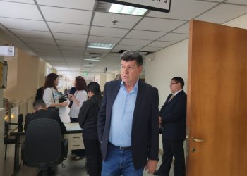 Tribunal anula acusación y sobresee definitivamente a Efraín Alegre