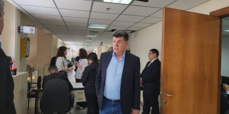 Tribunal anula acusación y sobresee definitivamente a Efraín Alegre