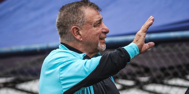 Olimpia decidió terminar el ciclo de Ever Almeida como entrenador