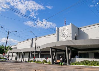 Tres agentes destituidos en Tacumbú por ingresar objetos prohibidos