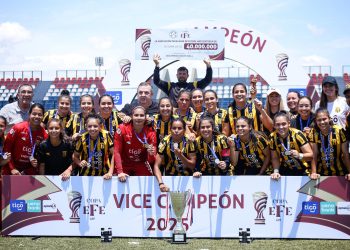 Guarani remontó y derrotó a Olimpia, para consagrarse vicecampeón de la Copa eFe 2025