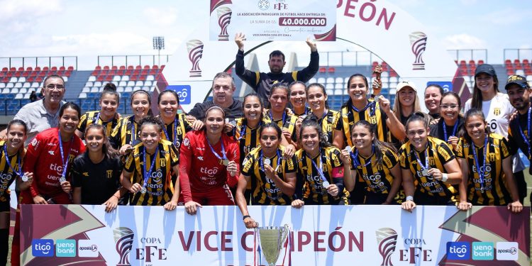 Guarani remontó y derrotó a Olimpia, para consagrarse vicecampeón de la Copa eFe 2025
