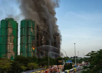 Hong Kong: saldo de muertos por devastador incendio ascendió a 55