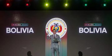 Rodrigo Paz asume y pone fin a la hegemonía de izquierda en Bolivia