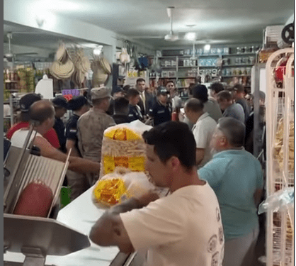 Comerciantes de Alberdi acusan de excesos a interventores de la DNIT durante operativo en verdulería