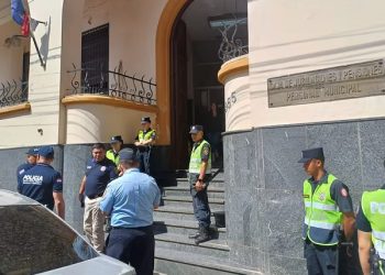 Jubilados municipales podrían crucificarse si siguen sin cobrar
