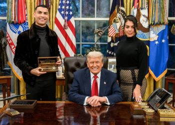 Trump homenajea a CR7 y le entrega una llave de oro de la Casa Blanca