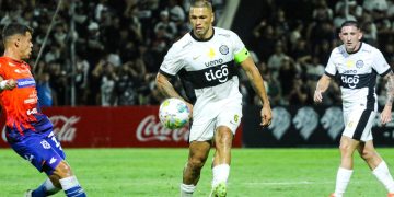 En la despedida de Ever Hugo Almeida como DT, Olimpia enfrenta al 2 de Mayo