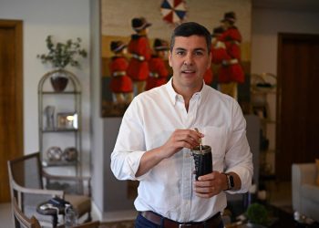 Confirman que Santiago Peña dio visto bueno a feriado del 26 de diciembre