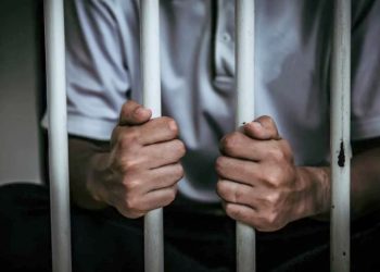 16 años de prisión por abusar de su hijastro