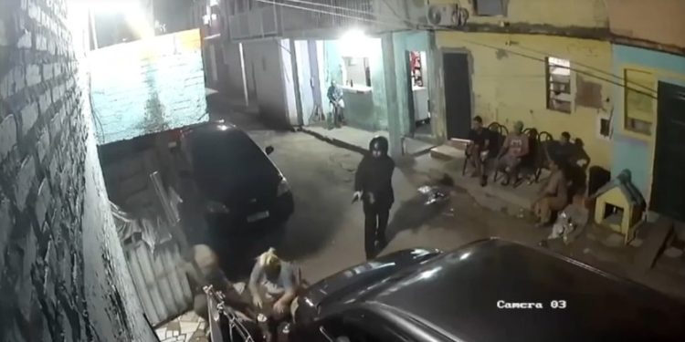 Intentaron asesinar a una mujer en la Chacarita: arma falló y víctima se salvó de milagro