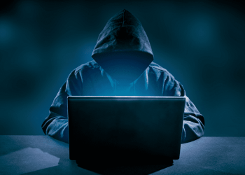 Capturan en edificio de Asunción a supuesto hacker brasileño acusado de estafa