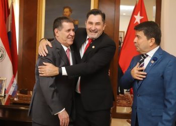 «Camilo Pérez va a ser el candidato oficial por Honor Colorado»