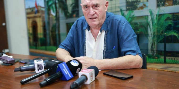 Unas 220 mil personas se registraron para ganar parte del salario de senador