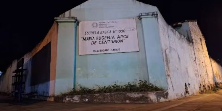 Suspenden clases en colegio de Luque luego de amenaza a alumnos