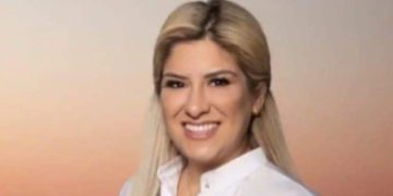 Precandidata de Cruzada califica de decepción que sus congresistas pasaran al oficialismo de HC