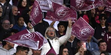 Comerciante argentina en Paraguay es hincha de Lanús y ofrece hasta hospedaje para hinchas