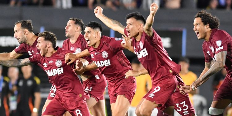 Lanús venció en penales a Atlético Mineiro y se consagró campeón de la Sudamericana 2025
