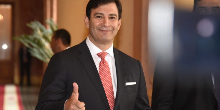 Senador Ovelar lamentó que en la comisión de presupuesto se haya dejado sin dinero al TSJE