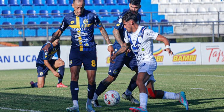 Ameliano y Trinidense no se sacaron ventajas