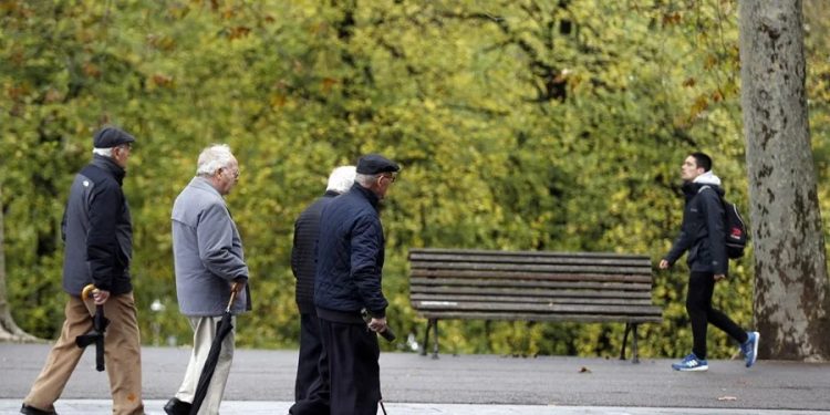 Madrid: pensiones subirán un 2,7 % en 2026