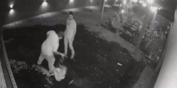 Jueza benefició a presunto golpeador de mujer con arresto domiciliario