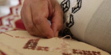 Ejecutivo declara al “Ao Po’i” prenda oficial de verano