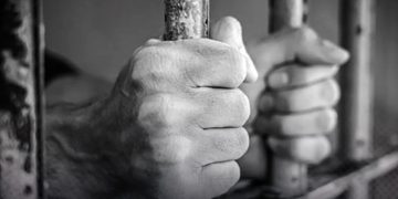 Condenan a un pastor brasileño a 25 años de cárcel por abusar de sus nietas