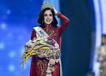 La mexicana Fátima Bosch, nueva Miss Universo 2025