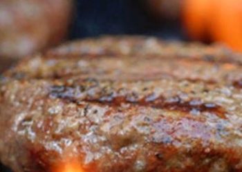 Productos lácteos nacionales y hamburguesas, también podrían ser exportados a Panamá