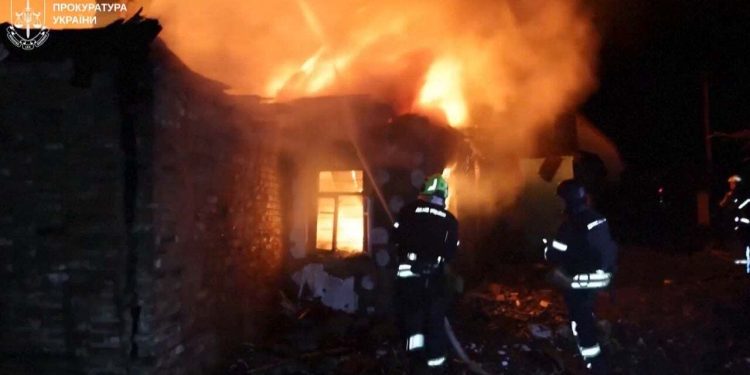 Ataque ruso en Járkov con 4 muertos y varios desaparecidos